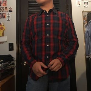 red and blue plaid button up shirt